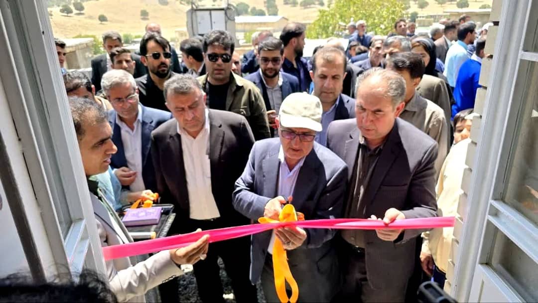 با حضور استاندار کهگیلویه و بویراحمد؛  افتتاح و کلنگ‌زنی هشت پروژه راهداری با اعتبار۱۳۹ میلیارد تومان در دنا