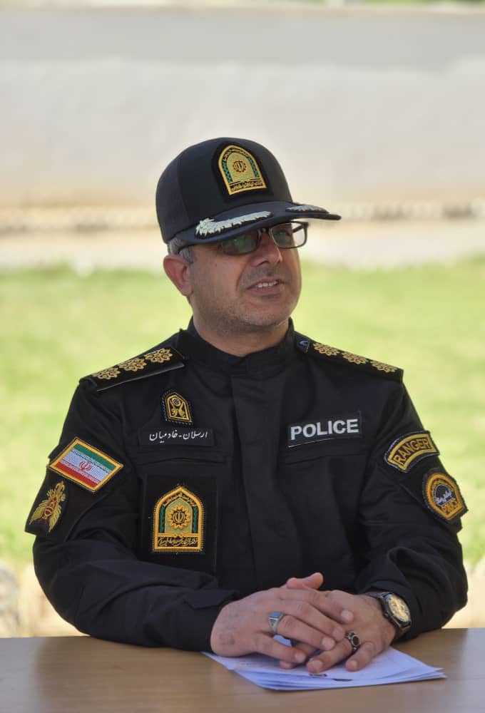 دستگیری کلاهبردار اینترنتی درگچساران/فرمانده انتظامی شهرستان گچساران از شناسایی و دستگیری کلاهبرداری اینترنتی که اقدام به خرید طلا از سایت دیوار  می کرد،خبرداد